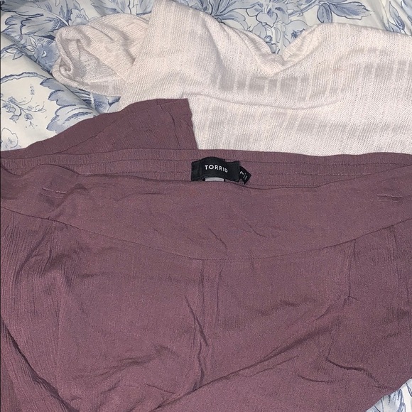 Be BOLD with these Flare Pants!! - Picture 4 of 4